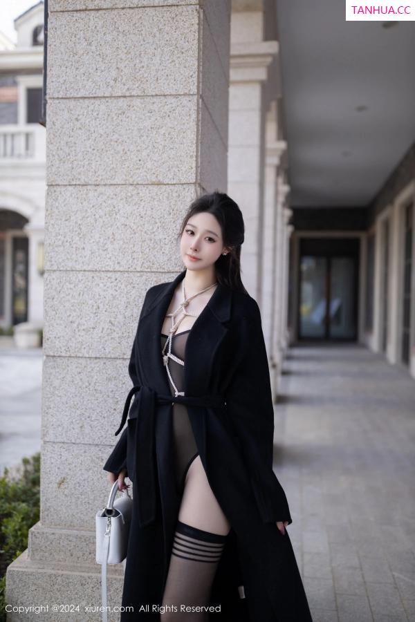 逗逗DouDou  [XiuRen]高清写真图 2024.05.16 No.8552 小逗逗 黑丝美腿第2张图片